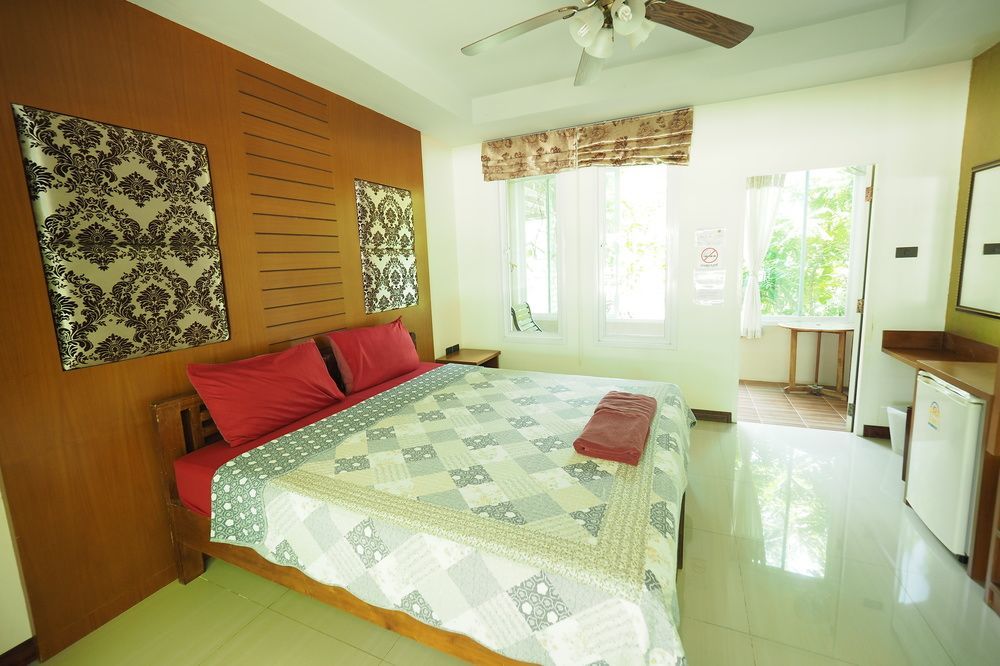 Baan Suan Resort Juree Punsuk Suphan Buri Bagian luar foto